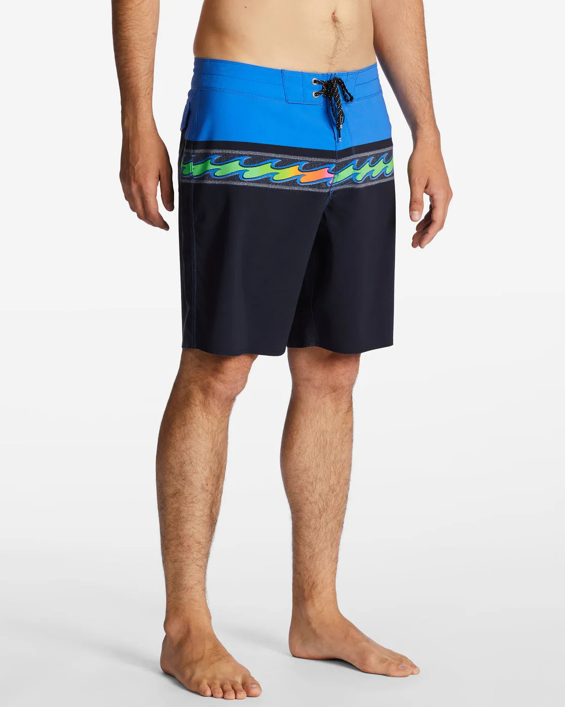 Momentum Pro Performance 19" Boardshorts - Black